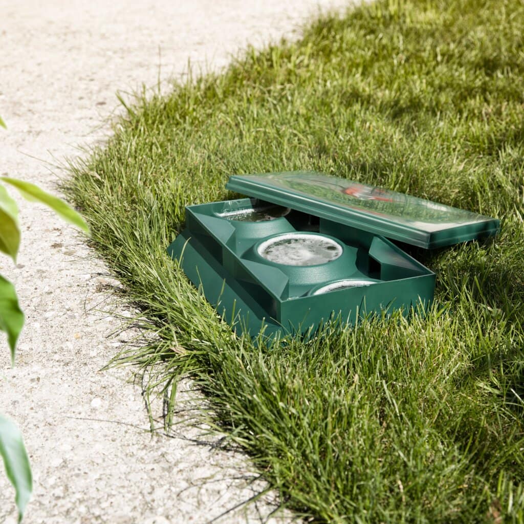 SLUG AWAY Snail trap