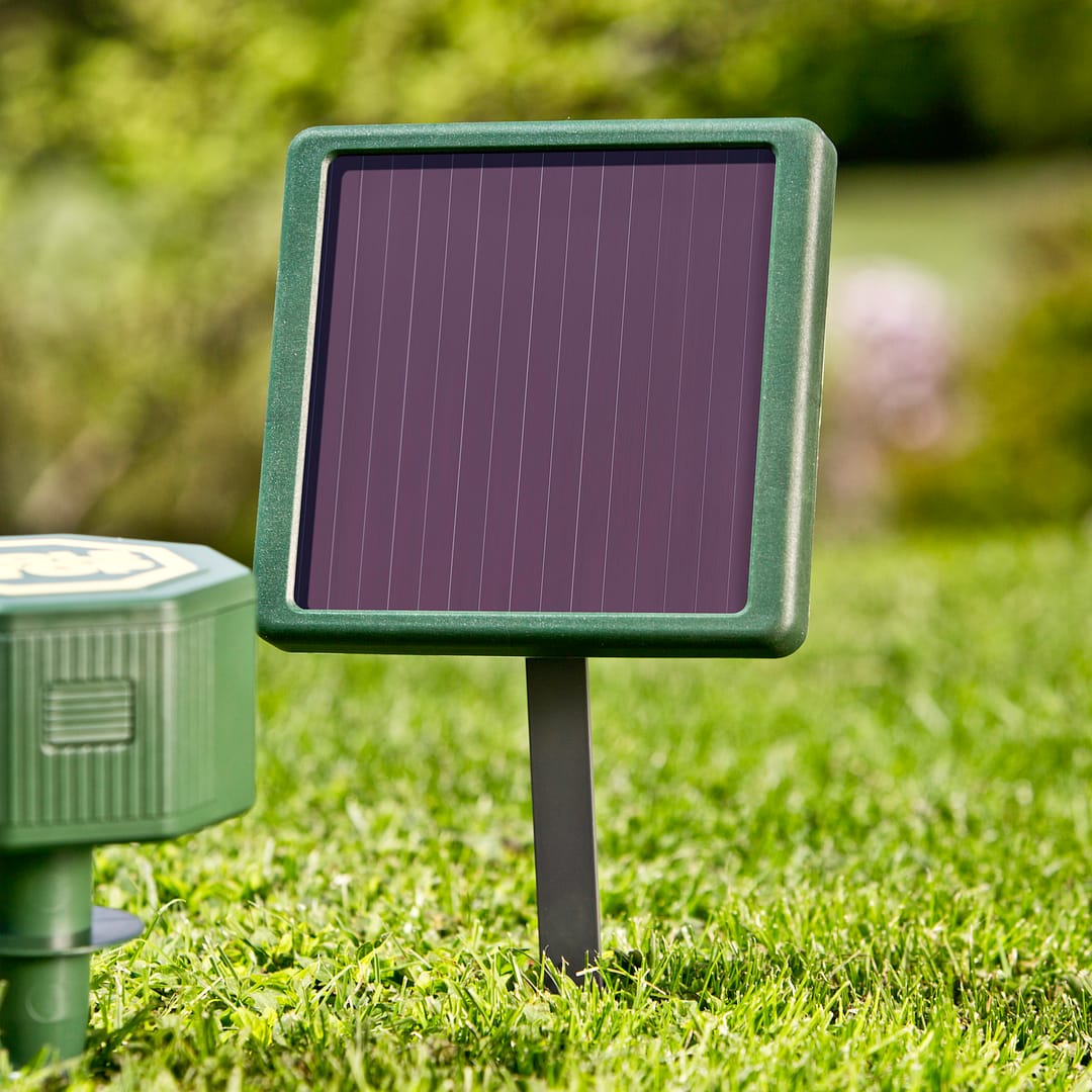 MOLE STOP Solar Charger